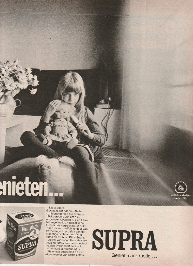 Retro reclame 1971 Van Nelle Supra koffie meisje & pop, Verzenden, Overige typen