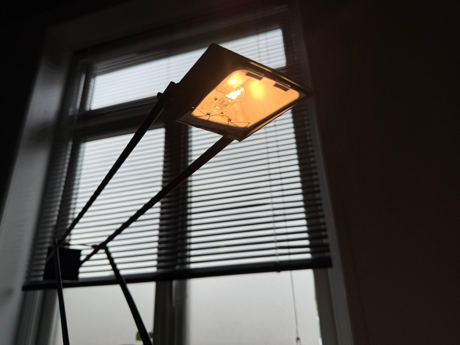 OPKNAPPER: Artemide Tizio Classic 50 bureaulamp, Gebruikt, Overige fittingen, Ophalen of Verzenden, Zwart