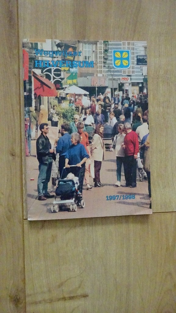Wegwijzer Hilversum 1997/1998, Ophalen of Verzenden, Zo goed als nieuw