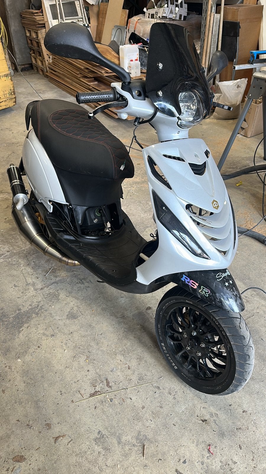 zip 172cc brom VERS compleet of in onderdelen, Fietsen en Brommers, Scooters | Piaggio, Ophalen of Verzenden, Zo goed als nieuw