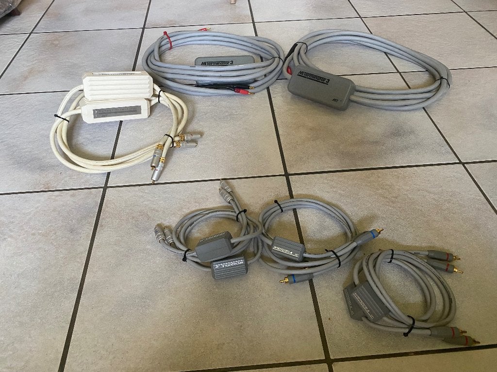 MIT kabels, Audio, Tv en Foto, Verzenden, Zo goed als nieuw, 5 tot 10 meter, Luidsprekerkabel