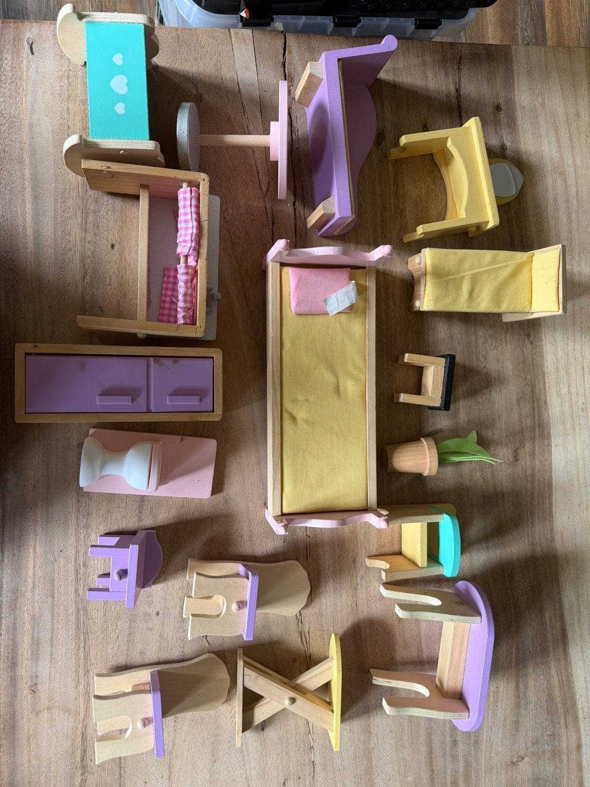 Barbie houten poppenhuis interieur/ meubels, Verzamelen, Poppenhuizen en Toebehoren, Ophalen, Gebruikt, Poppenhuis