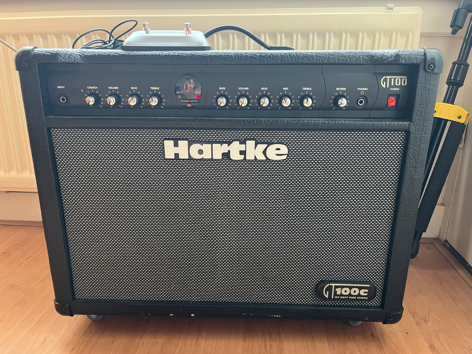 Hartke GT100C Gitaarversterker - 100Watt, Muziek en Instrumenten, Versterkers | Bas en Gitaar, Ophalen, Zo goed als nieuw, Gitaar