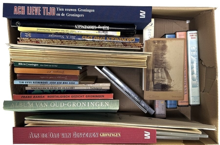 121. Boeken, prenten, VHS en dvd - Groningen, 20e/21e eeuw