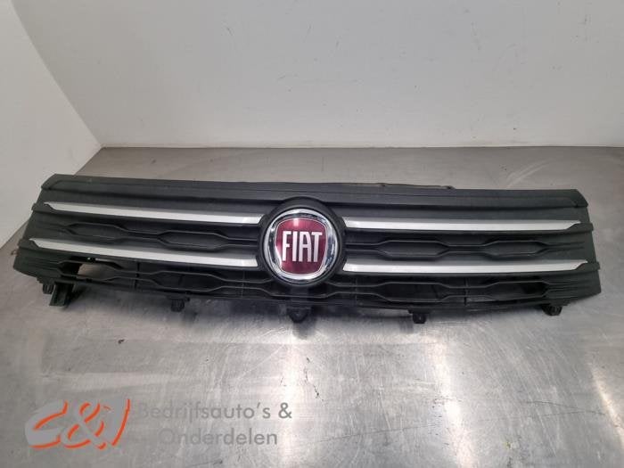 Grille van een Fiat Talento, Gebruikt, -, -, Ophalen of Verzenden