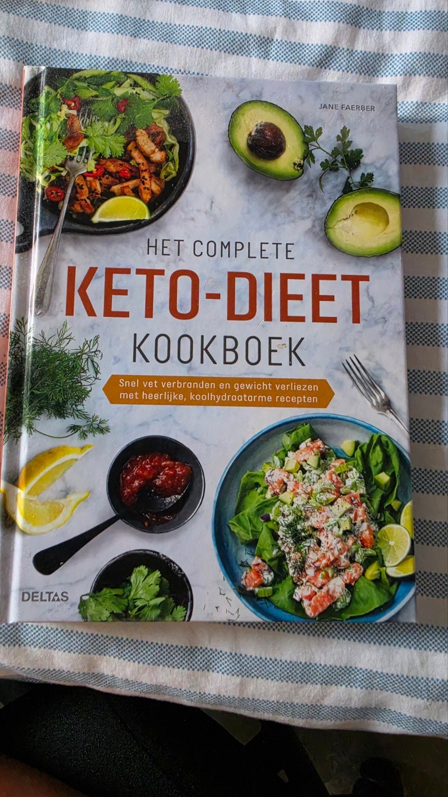 Het Complete Keto-Dieet Kookboek - Jane Faerber, Jane Faerber, Ophalen of Verzenden, Gezond koken, Overige gebieden
