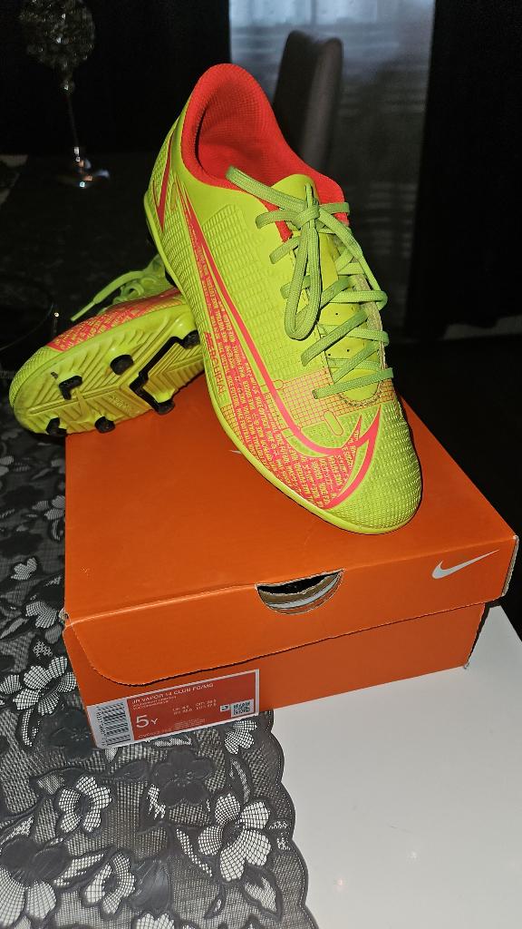Nike Mercurial voetbalschoenen neon geel/oranje, Ophalen, Maat XS of kleiner, Schoenen, Zo goed als nieuw