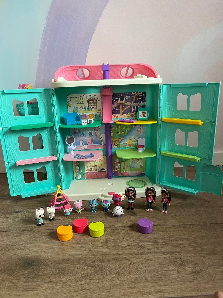 Gabby poppenhuis met accessoires, Ophalen of Verzenden, Gebruikt, Poppenhuis
