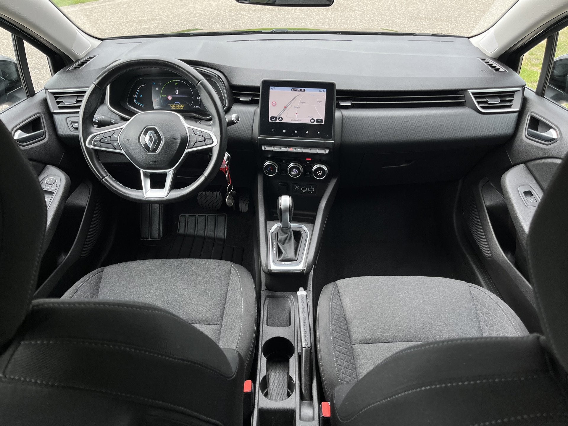 Renault Clio 1.6 E-Tech Hybrid 140 PK Business / Camera / Pa, Auto's, 12 maanden, Gebruikt, 4 cilinders, Overige brandstoffen