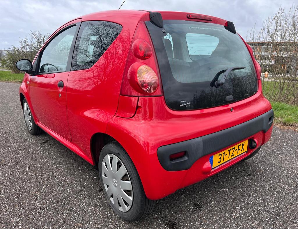 Peugeot 107 1.0-12V XR | Nieuwe apk, Voorwielaandrijving, Gebruikt, 4 stoelen, 68 pk