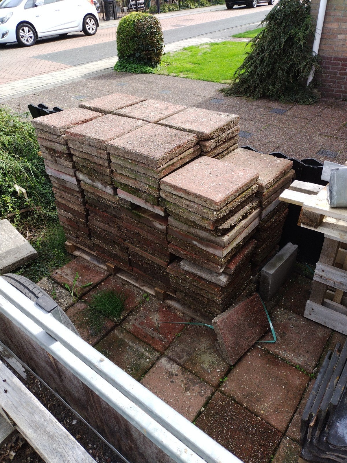 Gratis stoeptegels rood, Ophalen, Gebruikt, Beton, Terrastegels