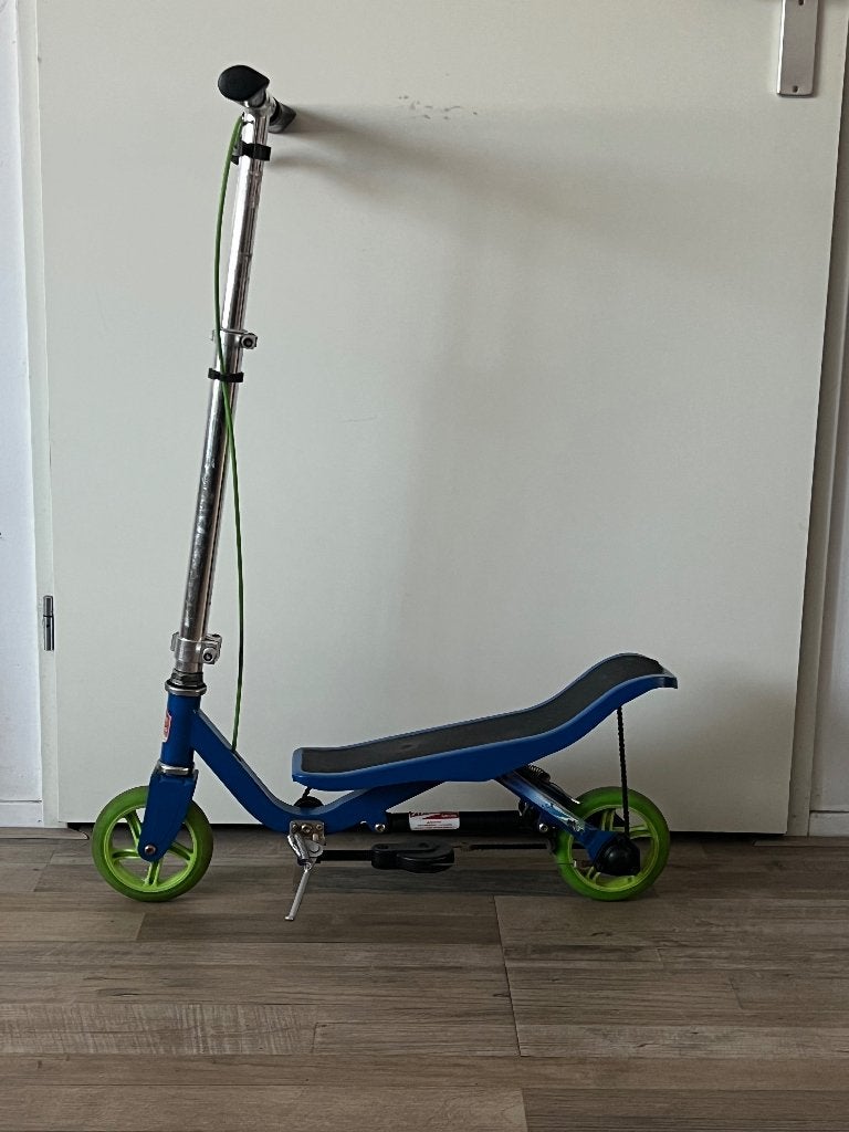 Space Scooter Z.G.A.N., Ophalen, Zo goed als nieuw, Overige merken