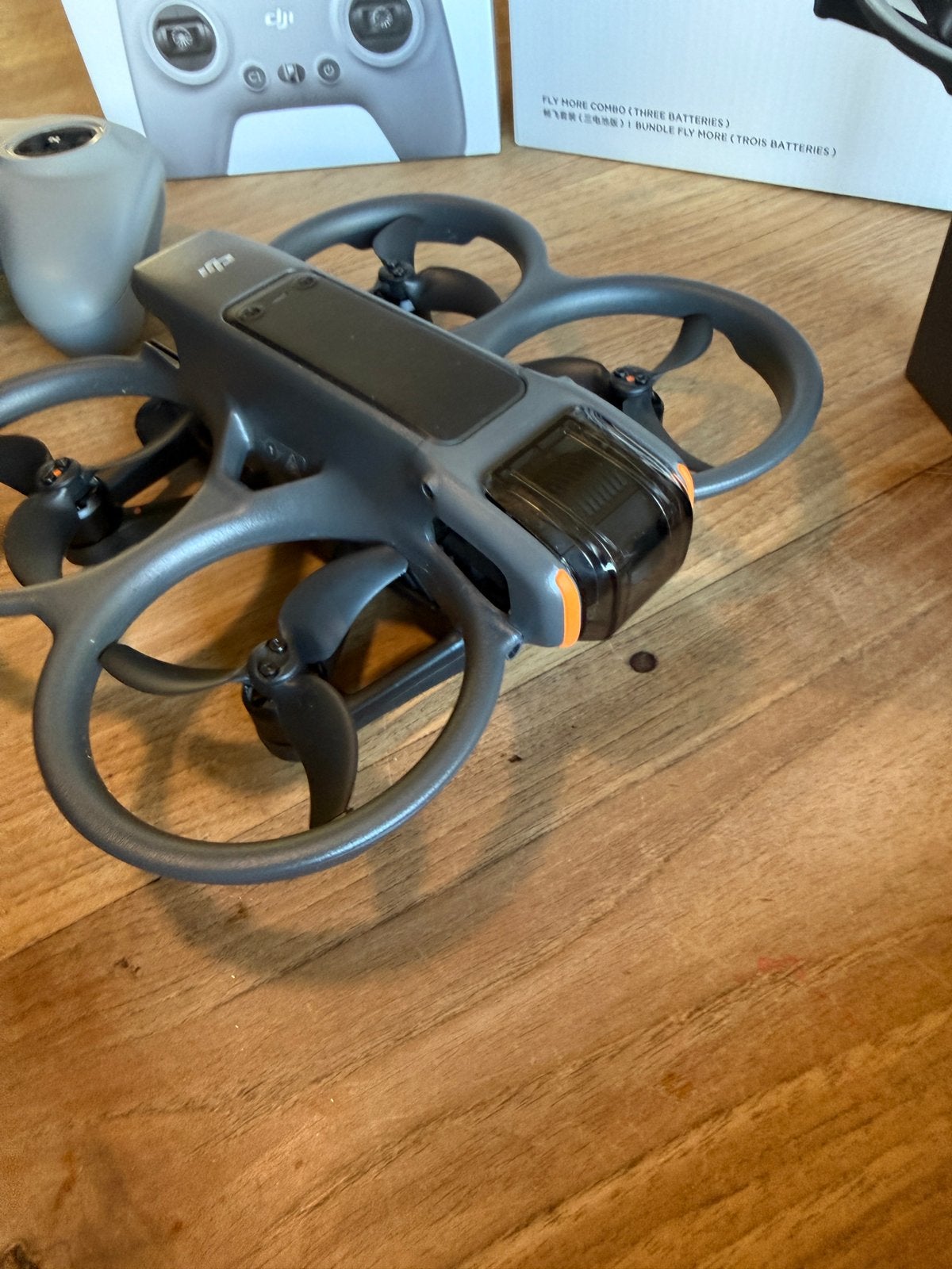 DJI Avata 2 Fly More Combo (3 Batteries), Ophalen of Verzenden, Zo goed als nieuw