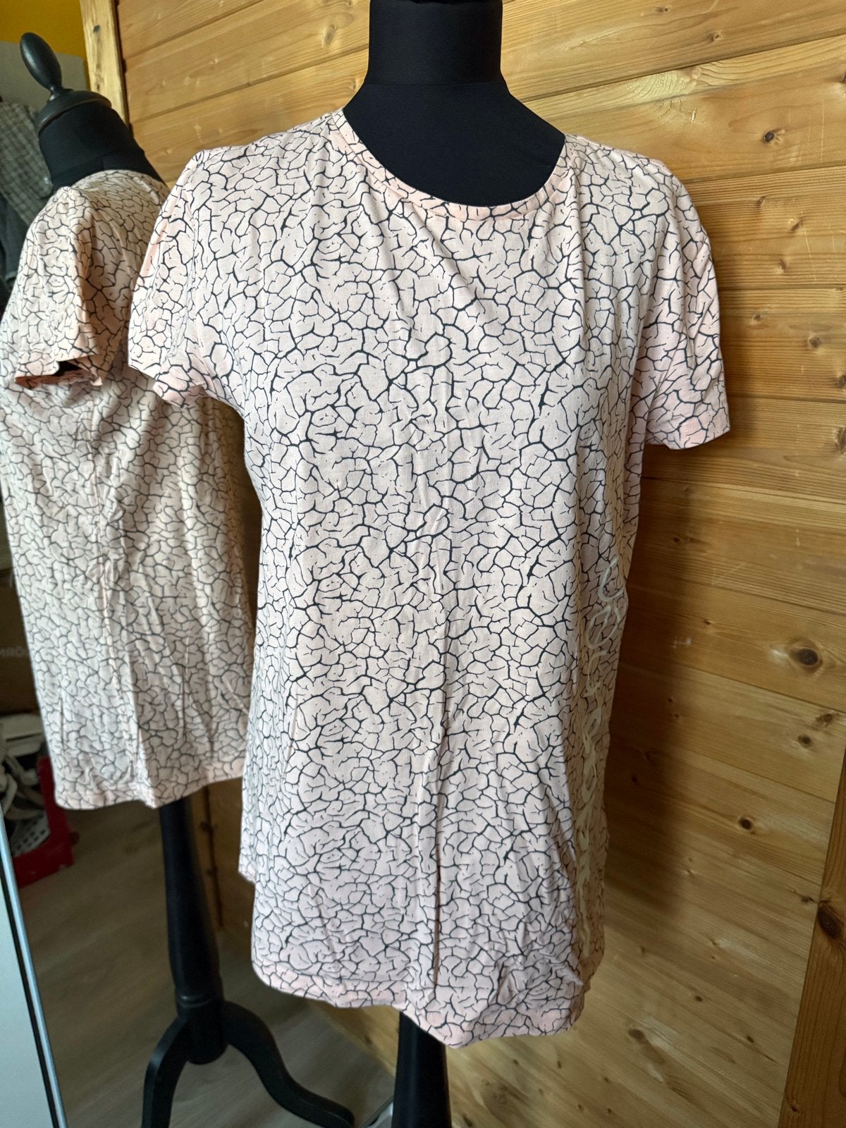 Adidas Neo T-shirt met korte mouwen en craqueléprint maat S, Ophalen of Verzenden, Zo goed als nieuw, Korte mouw, Roze