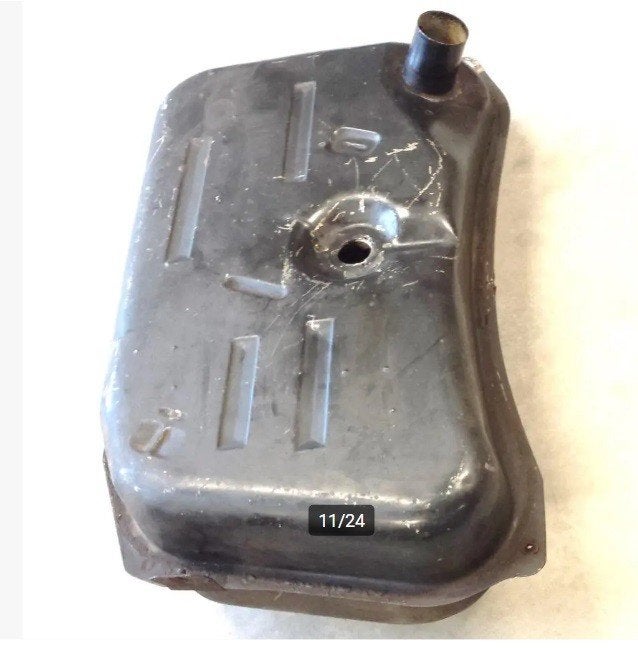 Benzine tank Peugeot 404 pijp motor onderdelen carburateur, Auto-onderdelen, Ophalen, Gebruikt, Peugeot