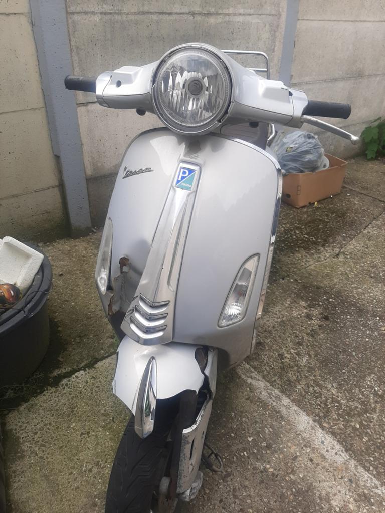Vespa primera met schade, Ophalen of Verzenden, Gebruikt, Maximaal 45 km/u, Benzine