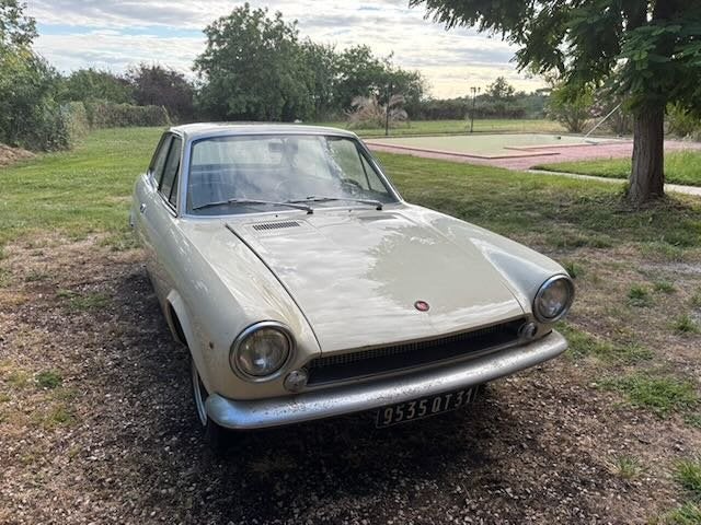 Fiat 124 Sport Coupé - Unieke hangarvondst! 37.000 km 5-bak, Auto's, Fiat, 1438 cc, Achterwielaandrijving, 4 cilinders, Beige