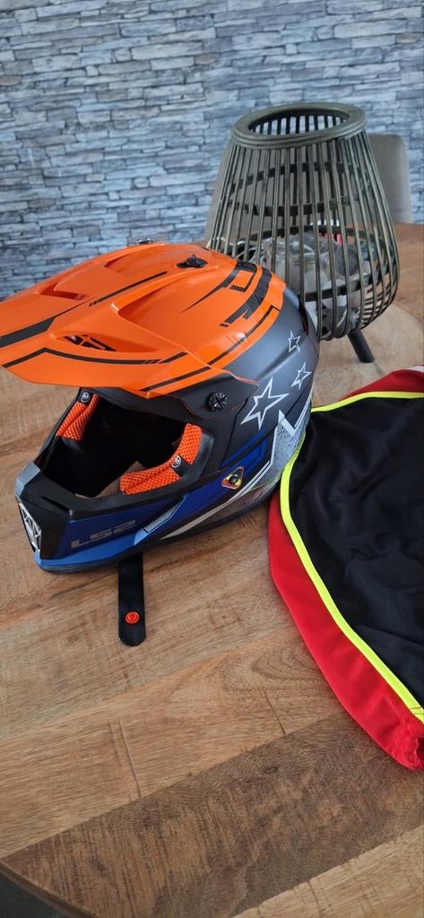 LS2 BMX Helm, Ophalen, Zo goed als nieuw, Aluminium, LS2