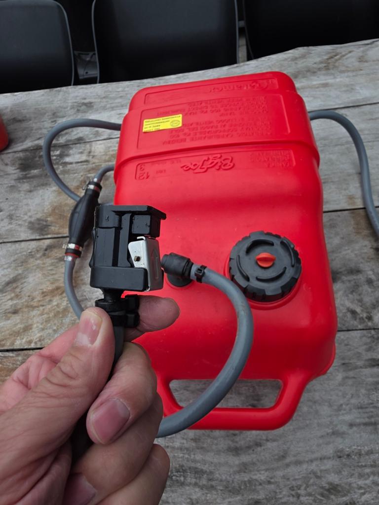 Benzinetank 12 liter zgan o.a. Yamaha Mercury en Mariner BB, Ophalen, Zo goed als nieuw, Motor en Techniek