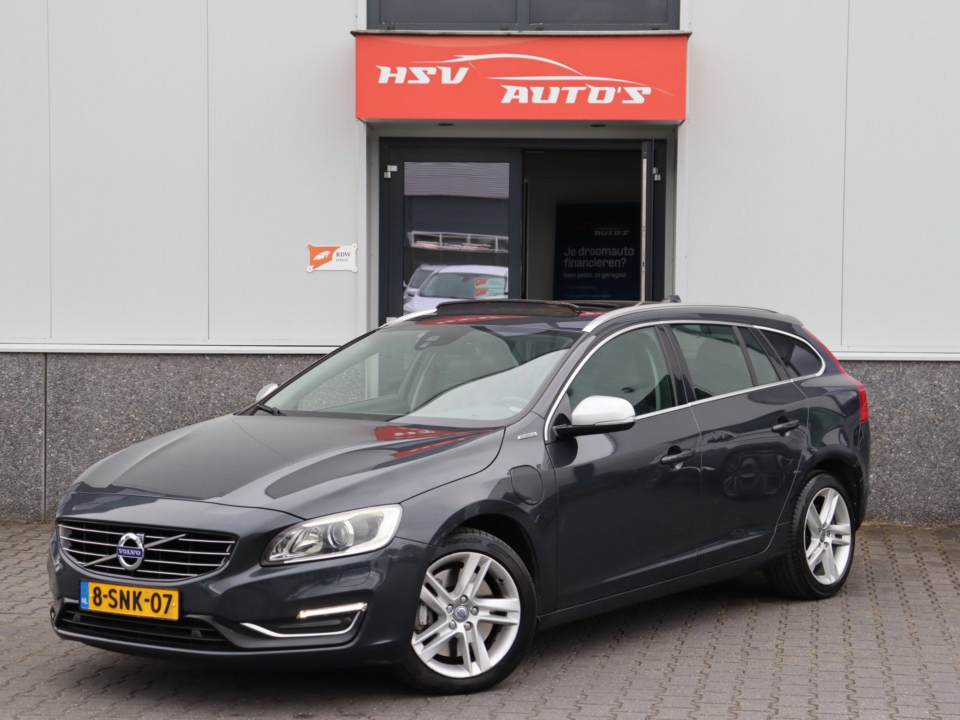 Volvo V60 2.4 D6 AWD Plug-In Hybrid Summum, Auto's, Automaat, Vierwielaandrijving, 11 kWh, Te koop