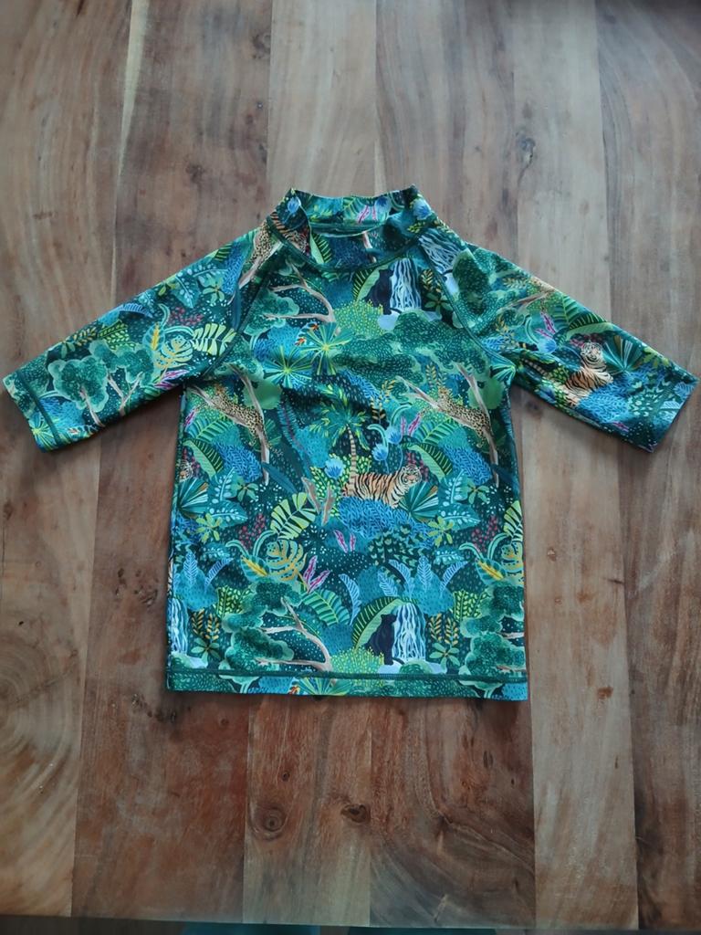 Zwemshirt UV shirt H&M Angela McKay 110 116 jungle dieren, UV-zwemkleding, Jongen of Meisje, H&M, Ophalen of Verzenden