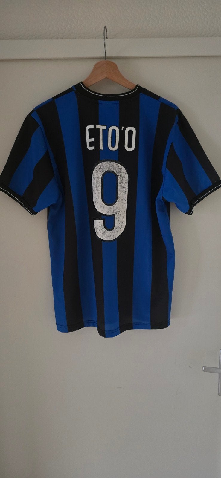 Inter Milan Retro Shirt (Seizoen 2010/11) – Eto’o #9 Maat L, Maat 52/54 (L), Meerkleurig, Geen merk, Ophalen of Verzenden