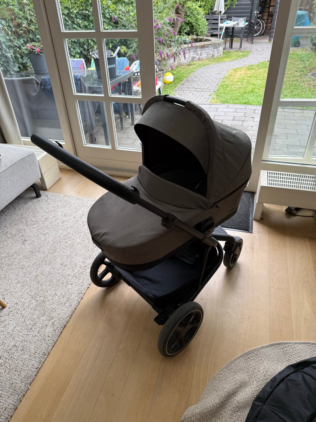 Easywalker Harvey 3 combiwagen met maxicosi en isofix base, Zo goed als nieuw, Combiwagen, Met autostoeltje, Ophalen