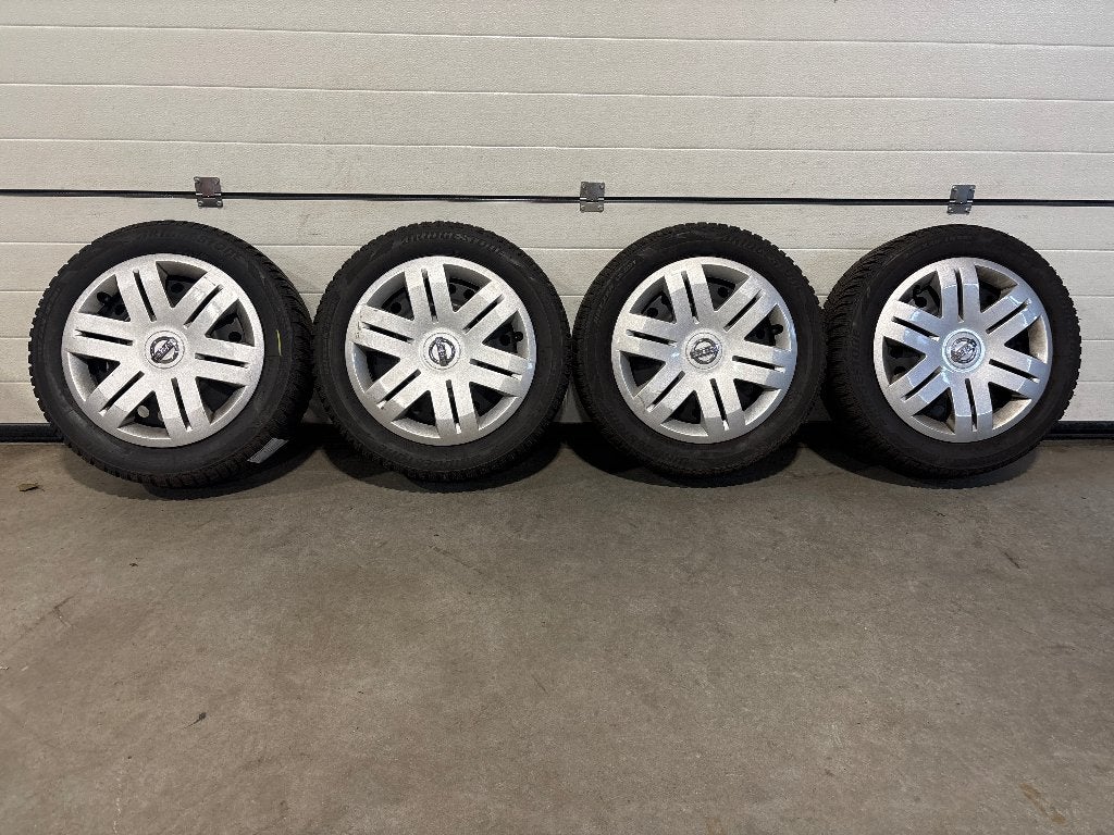 16" bridgestone winterbanden st 4 x 100 nissan micra, note.., Ophalen, Gebruikt, 16 inch, Banden en Velgen