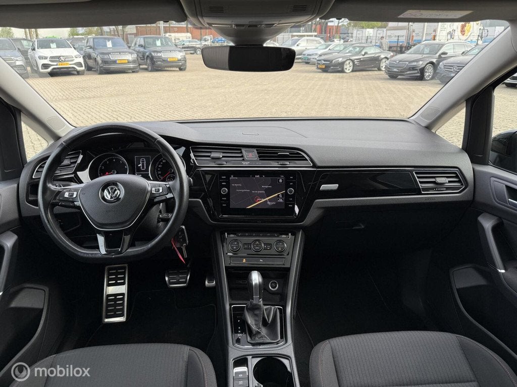 Volkswagen Touran 1.4 TSI Highline PANODAK | ACC | AUTOMAAT, Auto's, Volkswagen, 1378 kg, Gebruikt, 4 cilinders, 150 pk