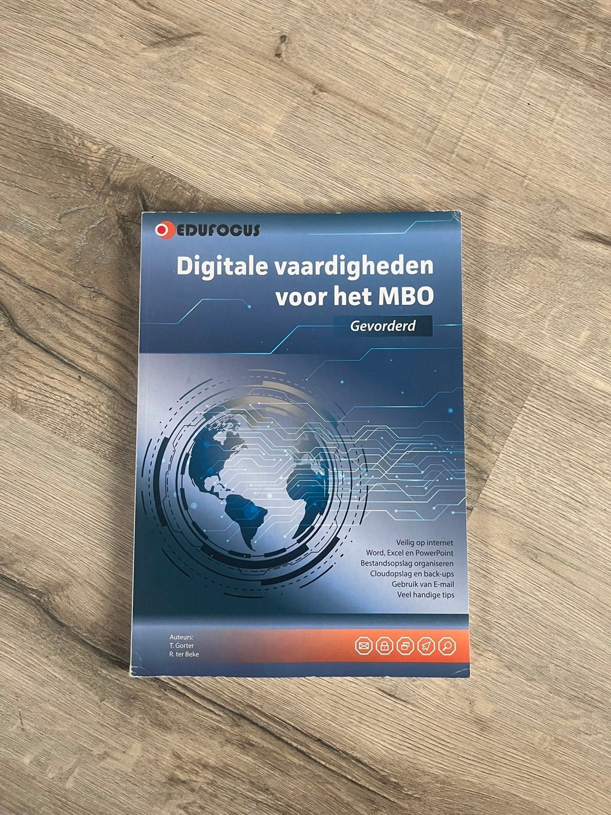 Digitale vaardigheden voor het MBO - Gevorderd, Boeken, Schoolboeken, Ophalen of Verzenden, Zo goed als nieuw, Overige niveaus