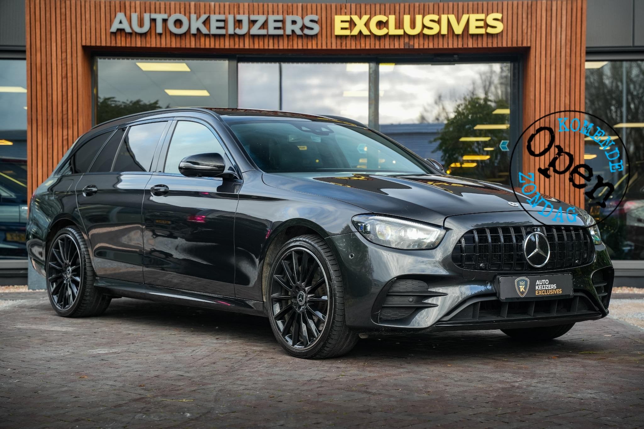 Mercedes-Benz E-klasse 300 de Panodak Burmester 360 Camera H, Auto's, Automaat, 14 kWh, Gebruikt, 4 cilinders