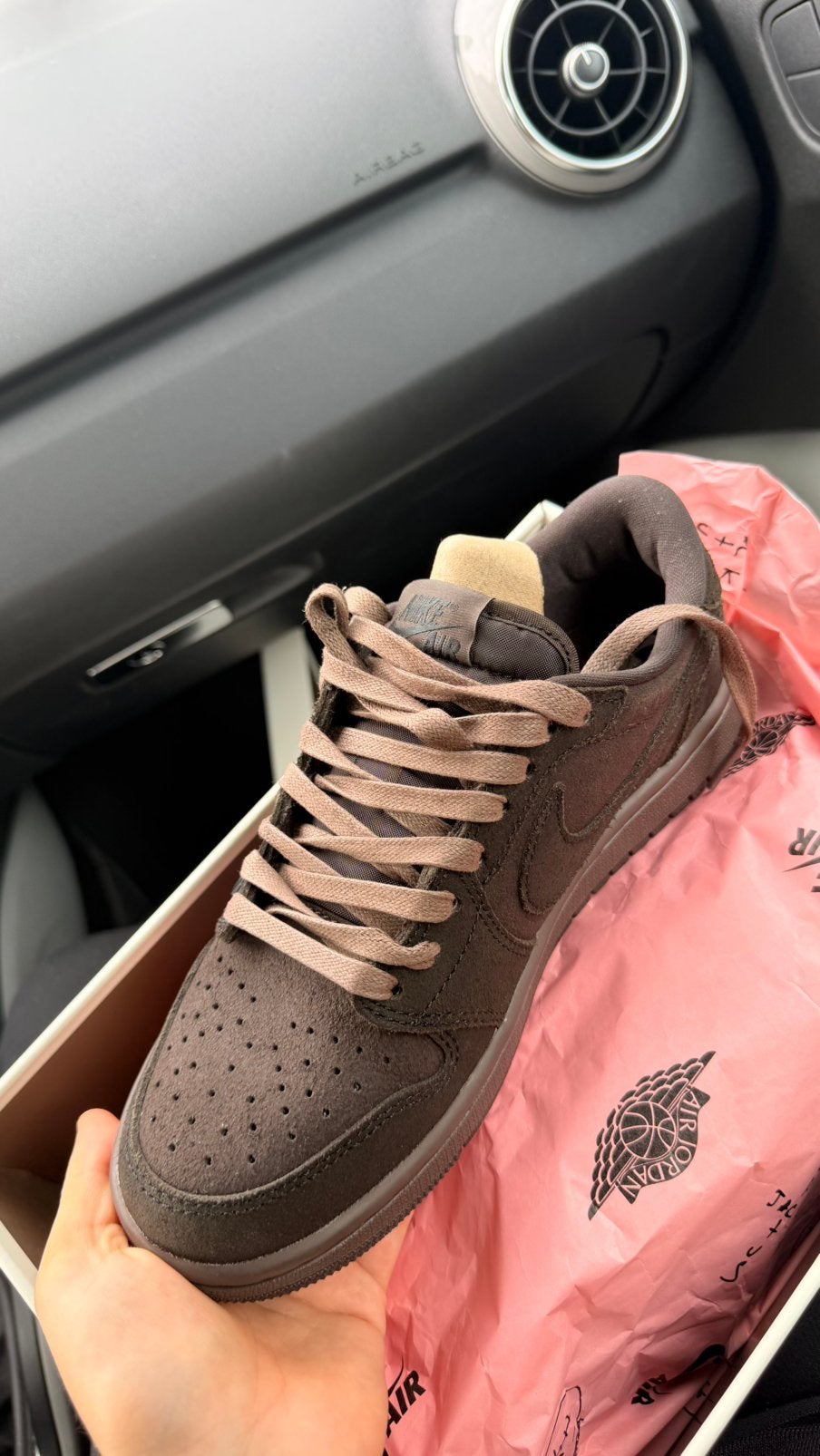 Air Jordan 1 Retro Low OG SP Travis Scott Velvet Brown, Bruin, Nieuw, Ophalen of Verzenden, Sneakers of Gympen