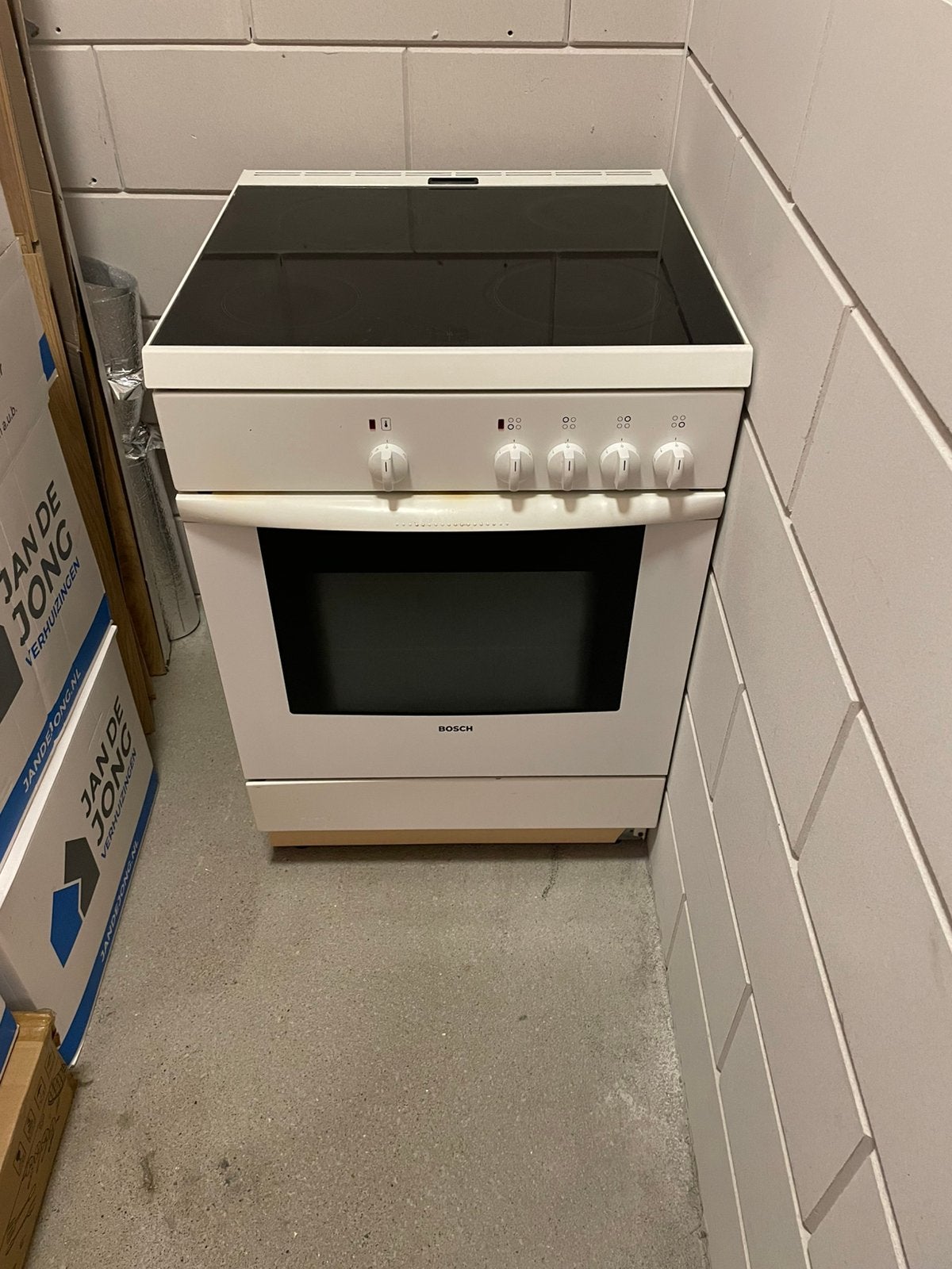 Elektrische fornuis en oven van Bosch, Ophalen, Gebruikt, Elektrisch, 4 kookzones