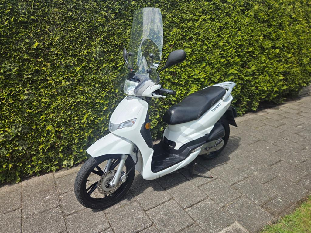 Peugeot Tweet 45km (Geel kenteken), Fietsen en Brommers, Scooters | Overige merken, Ophalen, Gebruikt, Benzine