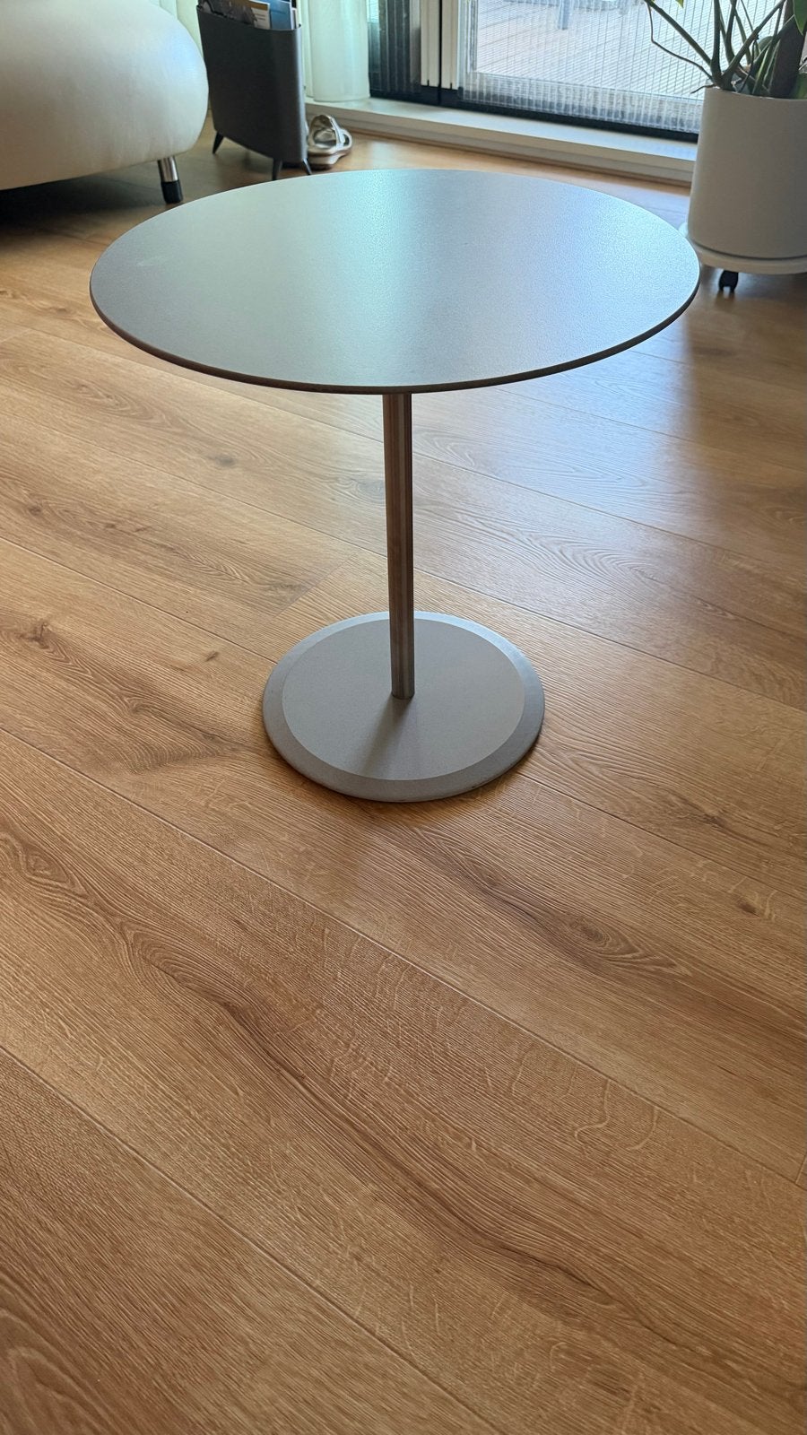 Bijzettafel Metaform 45cm rond, lichtgrijs keramiek, 45 tot 60 cm, Overige materialen, Gebruikt, Rond