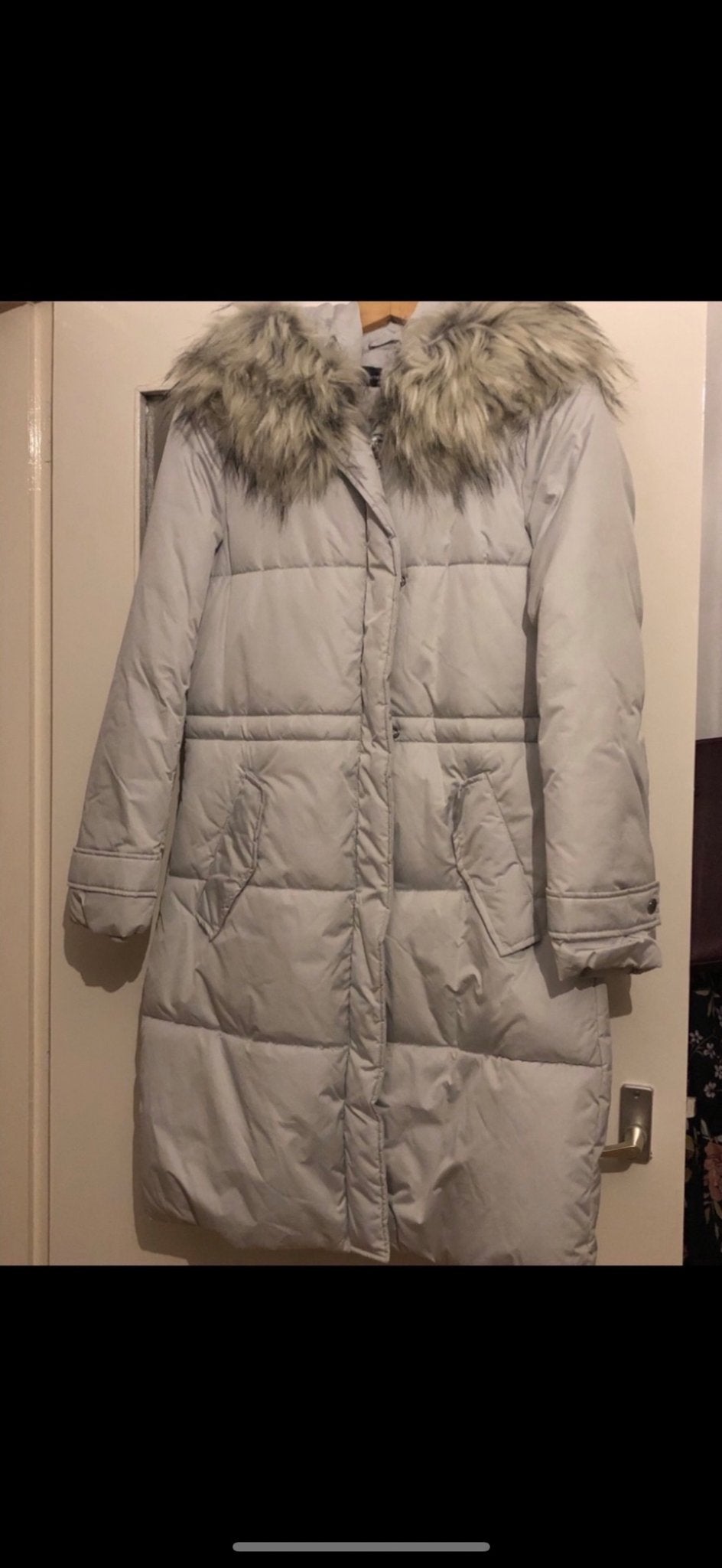Lange winterjas met bontkraag mt M, Ophalen of Verzenden, Zo goed als nieuw, Maat 38/40 (M), Grijs