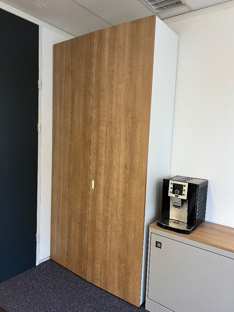 Bureau, kasten, complete werkkamer, Huis en Inrichting, Bureaus, Ophalen, Met wielen