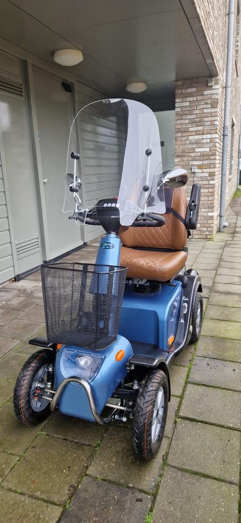 Scootmobiel Solo elegance, Ophalen, 46 km of meer, Life and Mobility, 16 km/u of meer