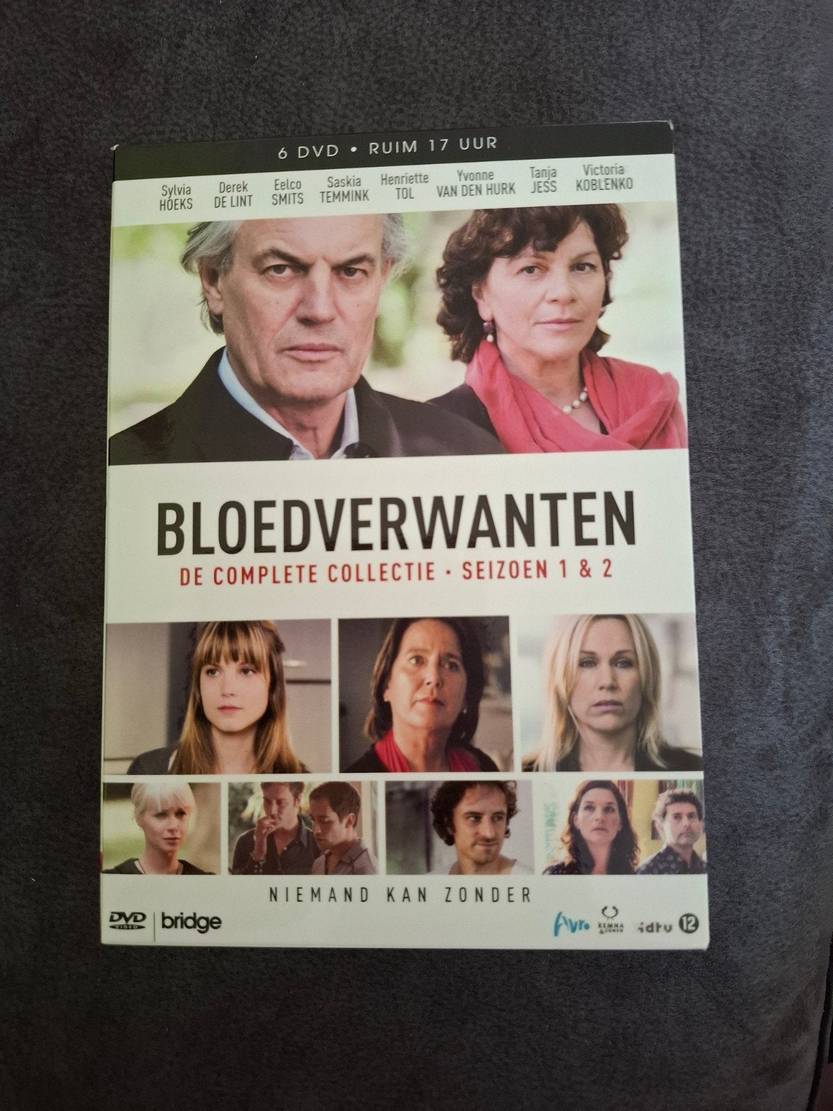 Dvds Bloedverwanten seizoen 1&2, Alle leeftijden, Ophalen of Verzenden, Zo goed als nieuw, Komedie