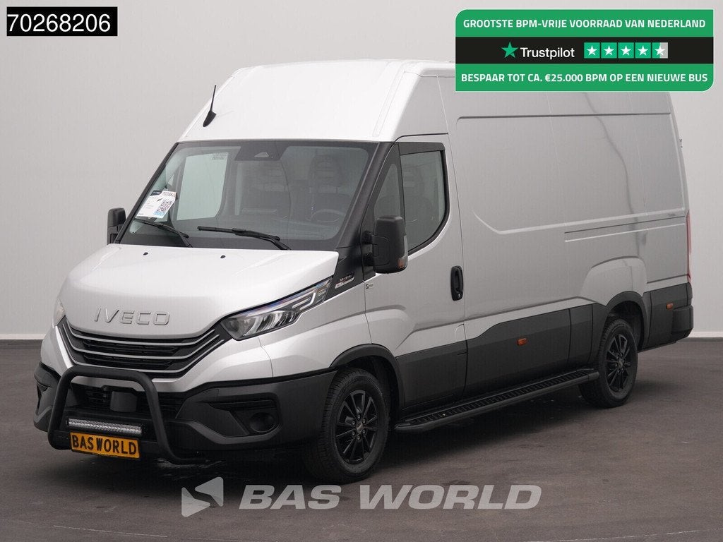 Iveco Daily 35S21 BPM VRIJ! 3.0L Automaat L2H2 Black Edition, Auto's, Automaat, Stof, Euro 6, 4 cilinders