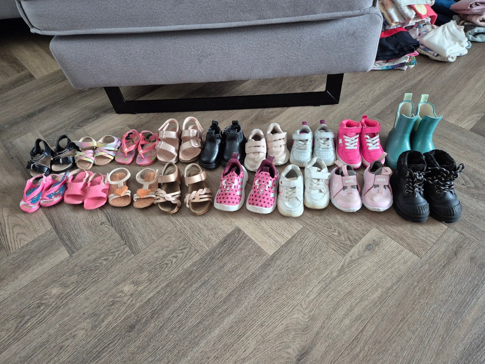 17 paar schoenen en sandalen maat 19 t/m 22, Ophalen of Verzenden, Gebruikt, Jongen of Meisje, Schoenen