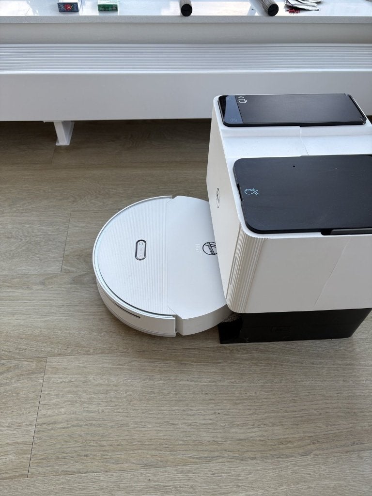 Hoover HG7 Hydro Ultra robot vacuum & mop + 5-in-1 station, Ophalen, Overige merken, Geschikt voor tapijt, Zo goed als nieuw