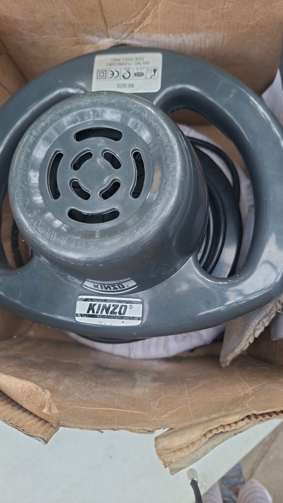 Polijst machine merk Kinzo, Ophalen, Nieuw