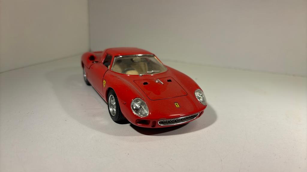 Ferrari 250 le mans bburago 1.24, Ophalen of Verzenden, Bburago, A, A