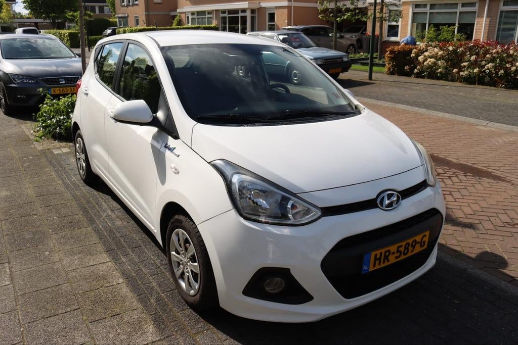 Hyundai i10 Blue Motion 2015 | 128.000 km | Navi | APK dec 2, Auto's, Hyundai, Voorwielaandrijving, 31 €/maand, 4 stoelen, Origineel Nederlands