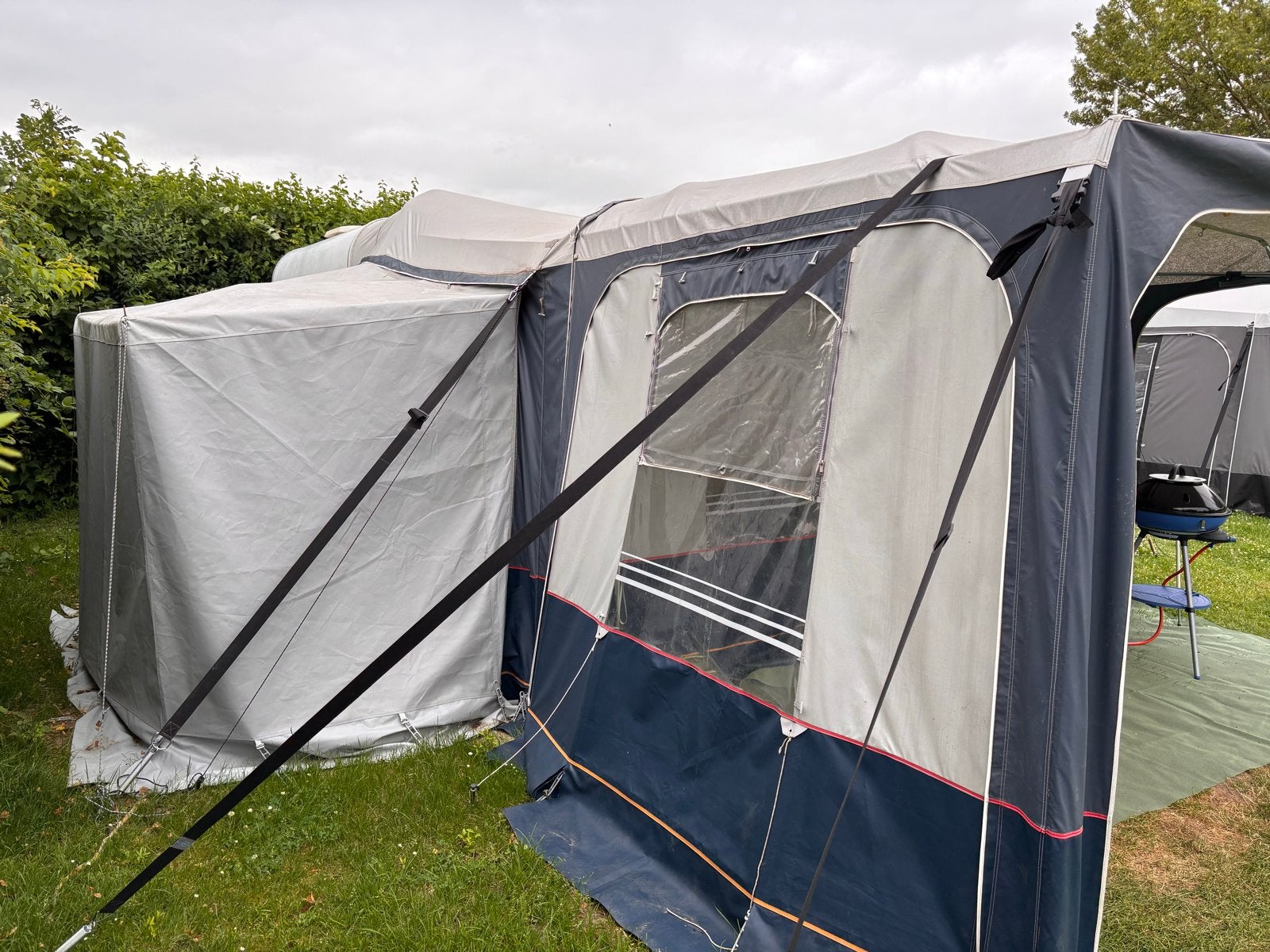 Hobby Elegance 380 Caravan met voortent en luifel, Caravans en Kamperen, Rondzit, Hobby, Omvormbare zithoek, Particulier