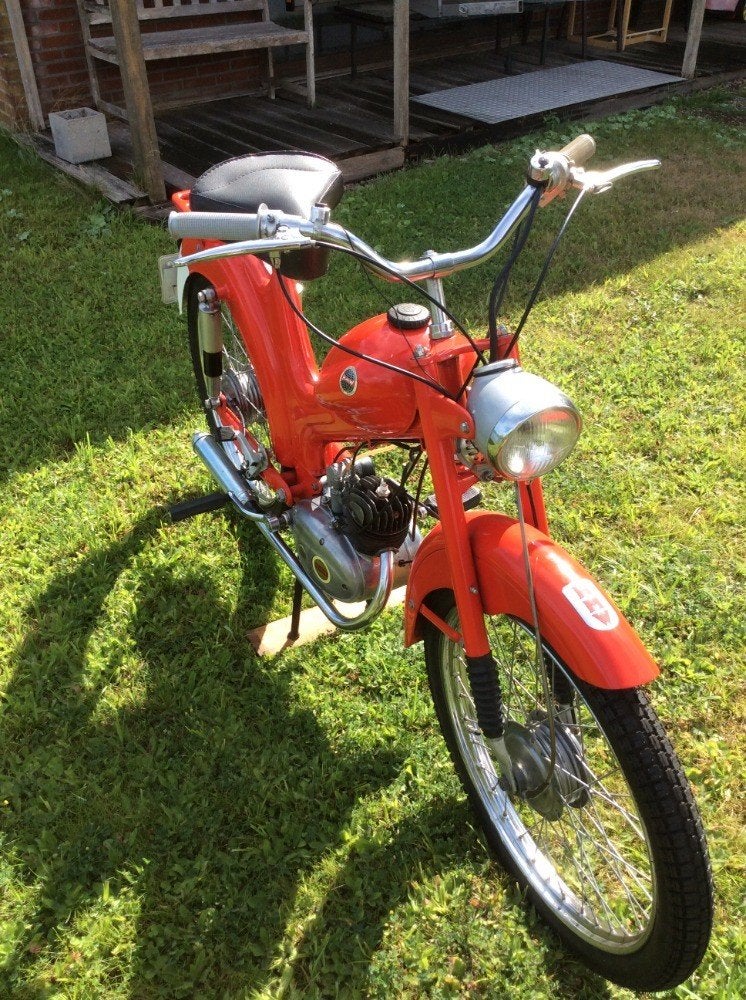 HMW Cimatti 50N 1958, Maximaal 45 km/u, 49 cc, 2 versnellingen, Ophalen