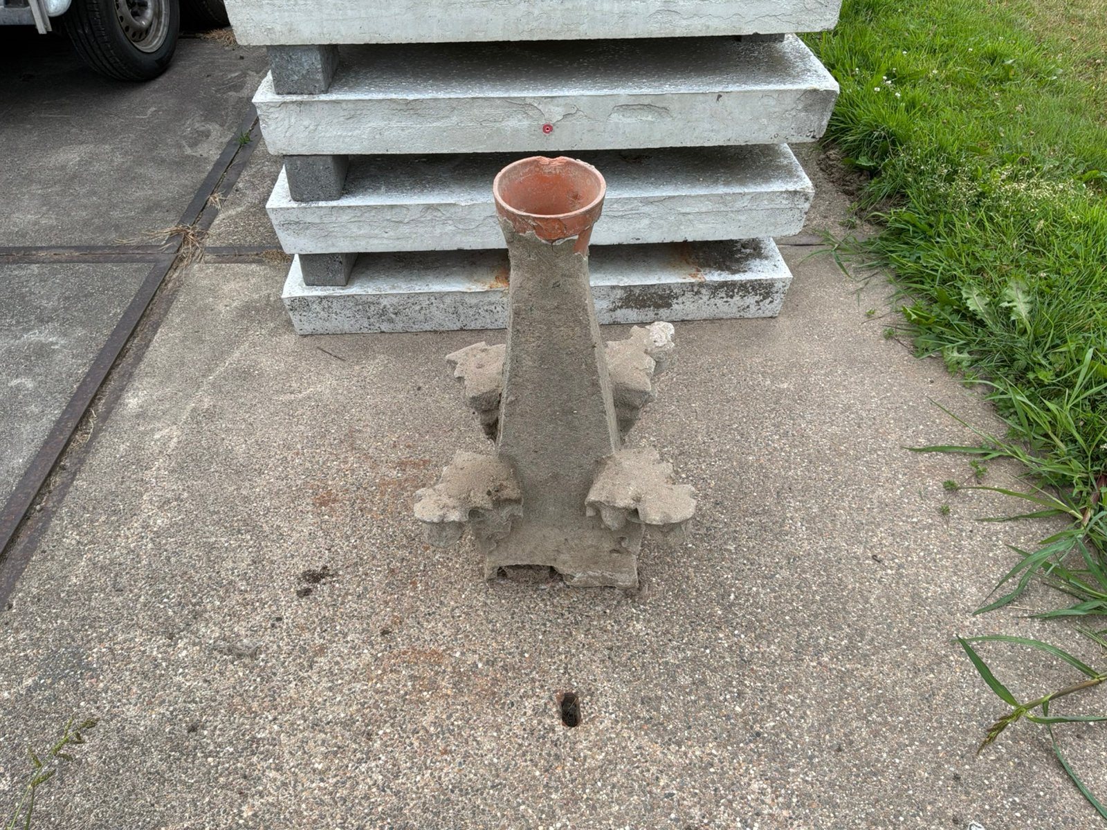 Betonnen tuinbeeld, Ophalen, Gebruikt