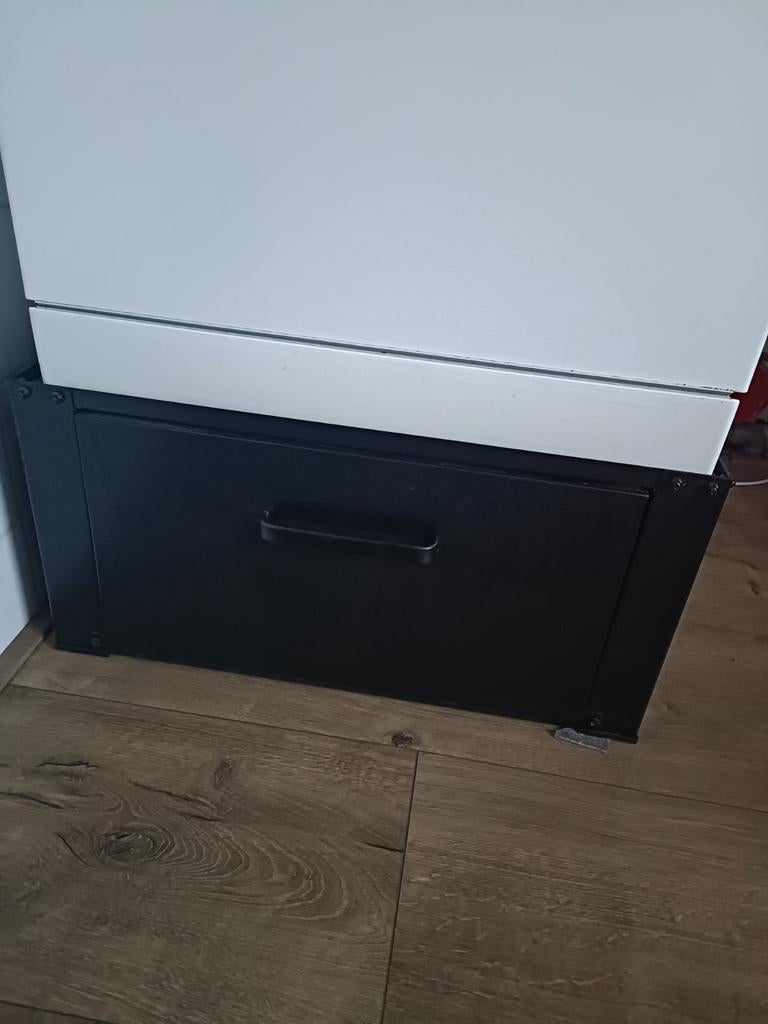 Zwarte lade voor wasmachine/droger onderstel, Ophalen, Gebruikt, 1 of 2 laden, 50 tot 100 cm