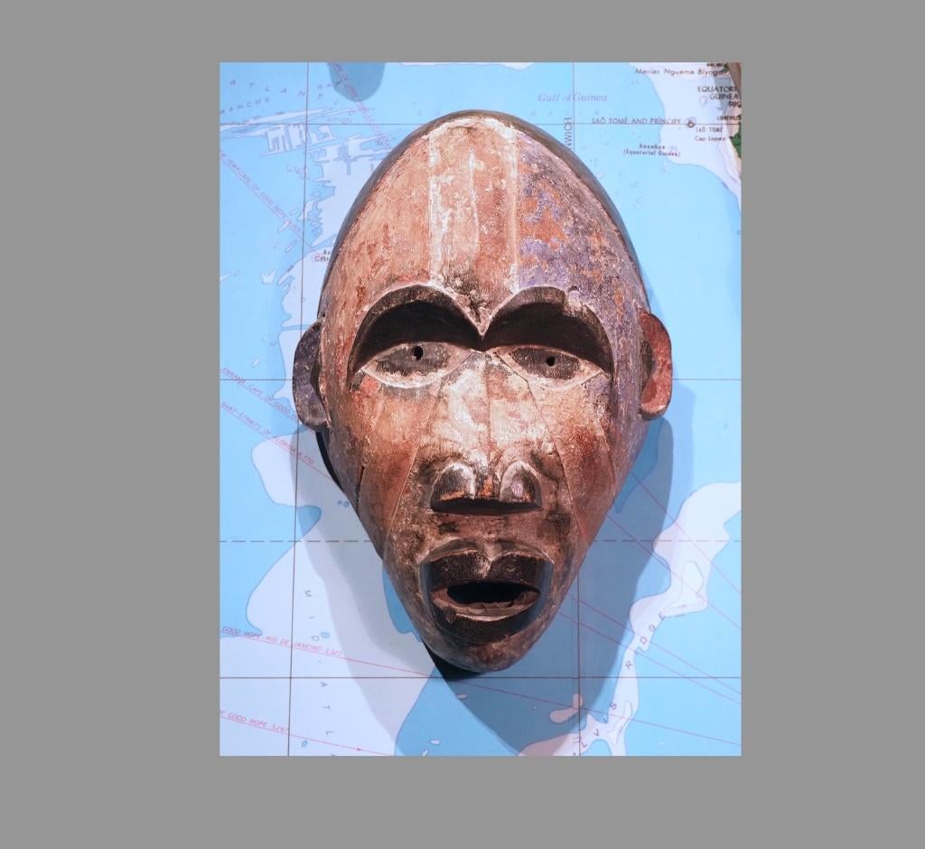 Interessant Gekleurd masker, Congo (251121-04), Antiek en Kunst, Ophalen of Verzenden